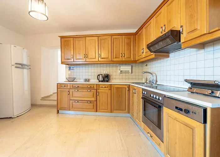 Arte شقة لينثوس