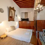 Arte Apartment *